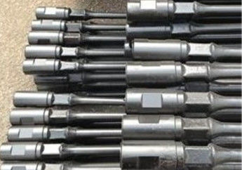 China Color anti del negro de Rod de lechón del espray de las herramientas de perforación del pozo de petróleo de la corrosión proveedor