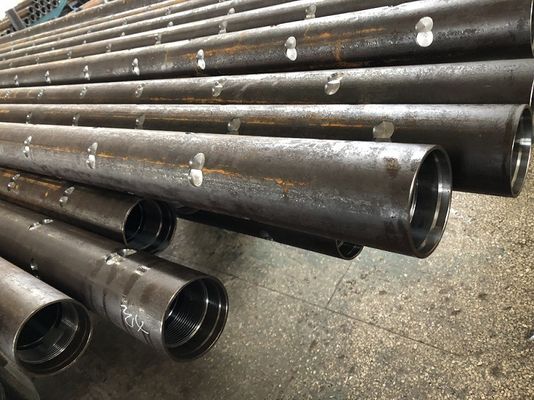 China La realización del perforador del tubo del acero de aleación equipa la longitud 8 - el 12m de la alta precisión proveedor